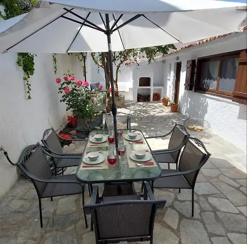 Case de vacanță Mitzela Mare House *